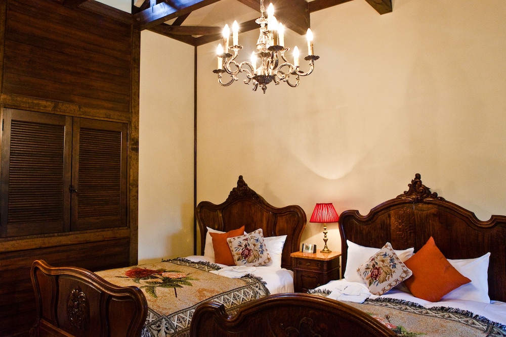 RUZE Villa view 3