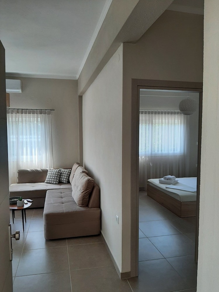 Castello Apartments