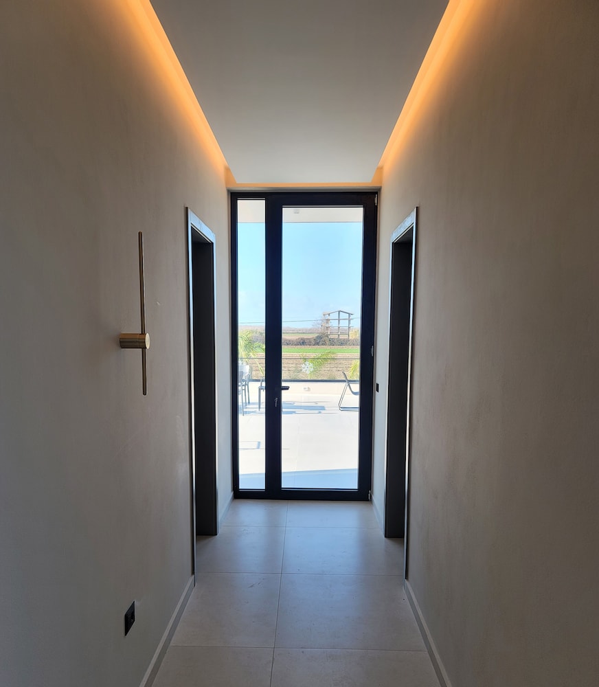 La Mirage Group Villas