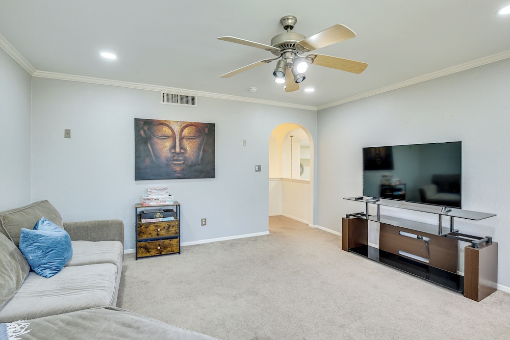 Patio, Pool & Spa: Family Retreat in Horizon City!