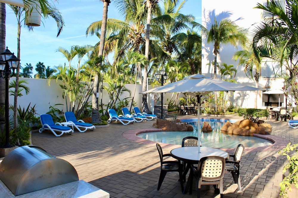 Costa Bonita Apartments