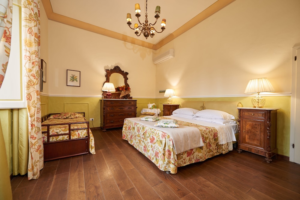 Ape Rosa Relais