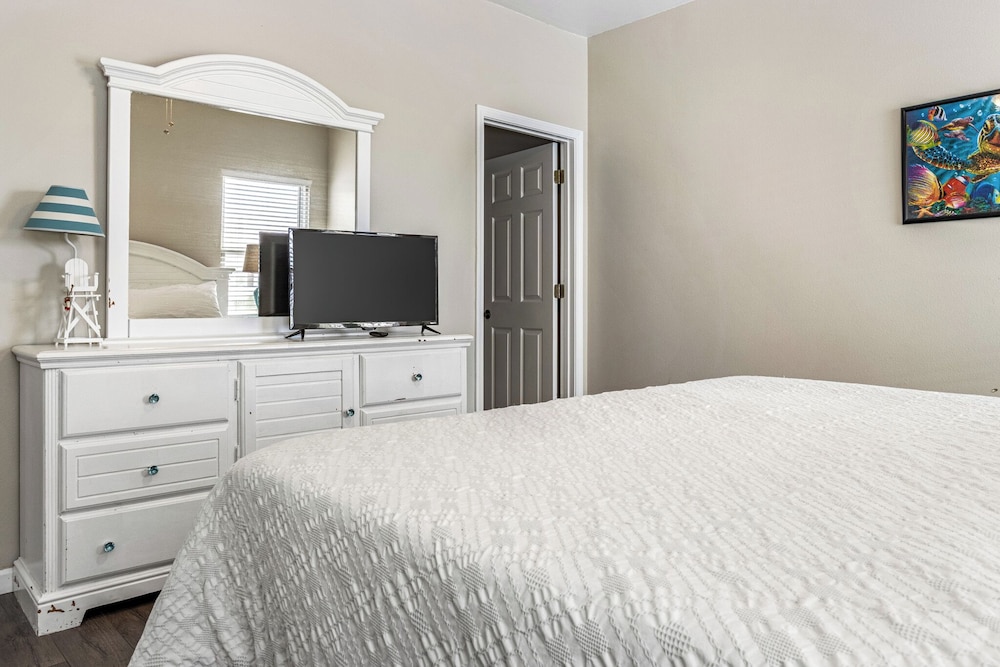 Poseidon Palace by Southern Vacation Rentals