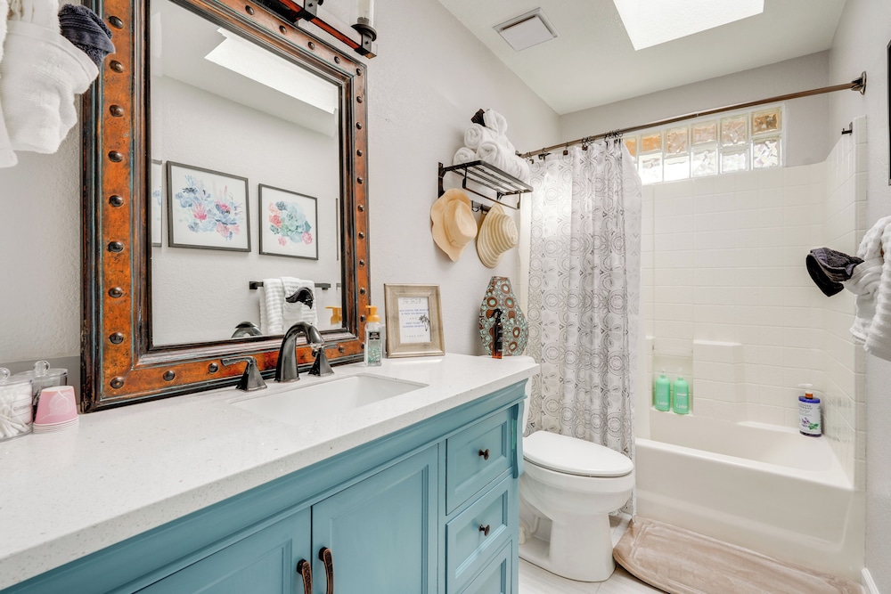 Luxe Outdoor Oasis: 'palm Tree Villa' in Chandler