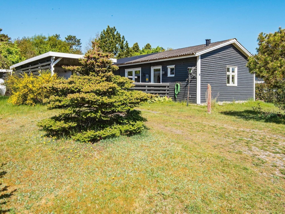 6 Person Holiday Home in Hemmet