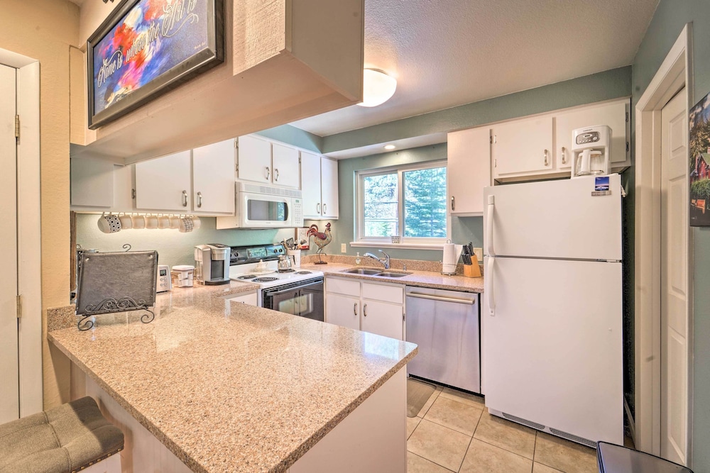 Lake Tahoe Vacations - Tahoe Condo 1 Mi to Diamond Peak Ski Resort! - Property Image 23