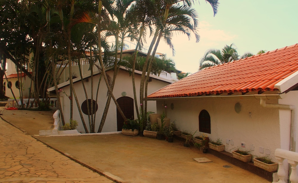 Casa & Mar Colonial