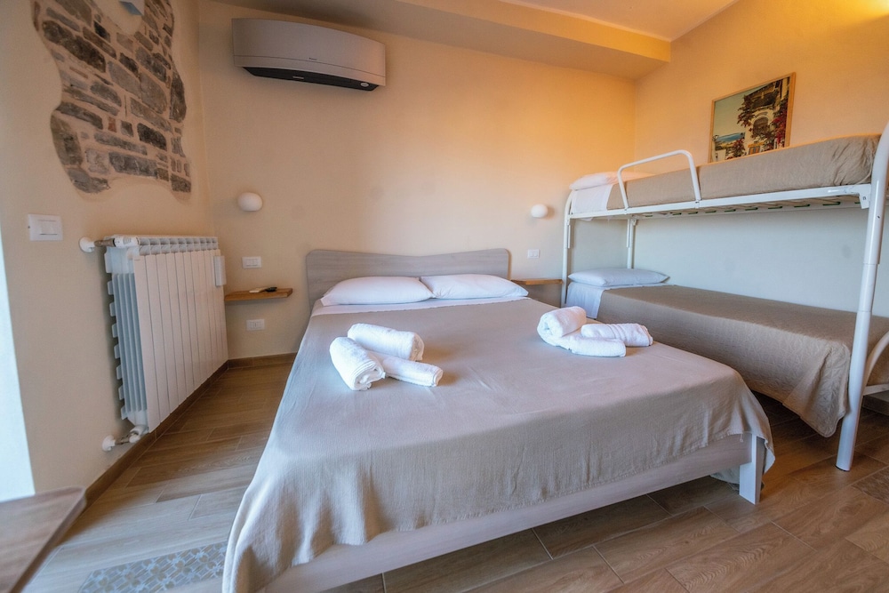 Camera in accogliente B&B ad Albidona