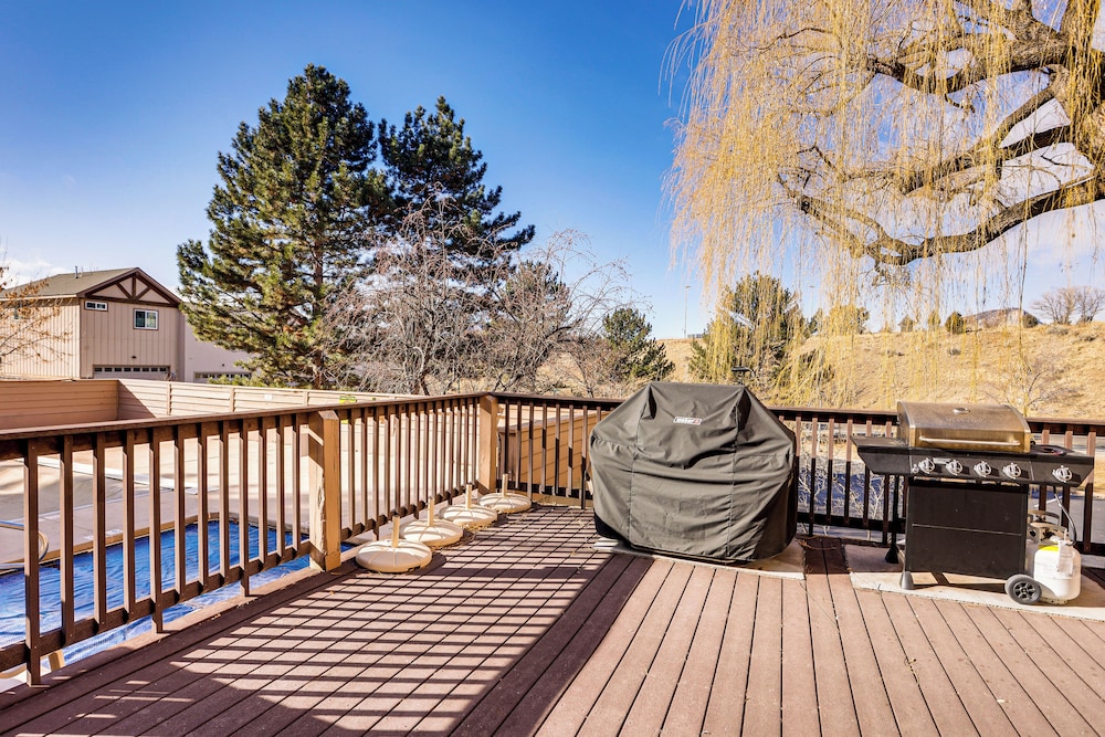 2 Mi to Dtwn Durango: Family Resort Retreat!