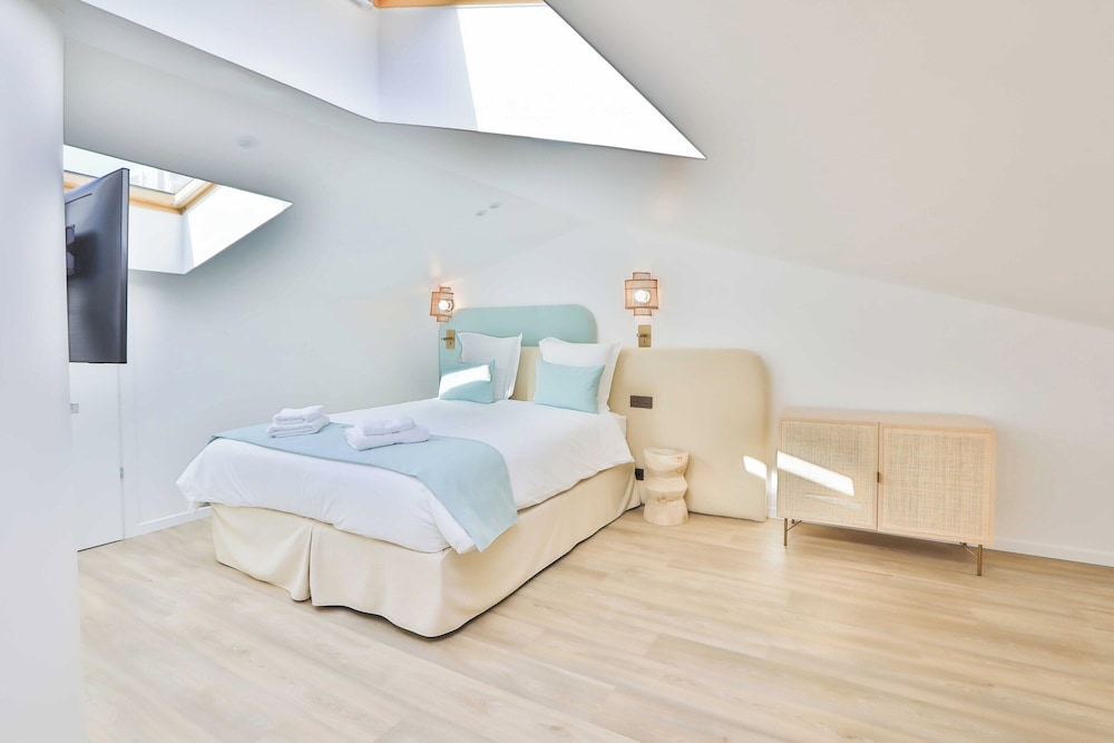 Nice 2 bed Flat - Hyper Centre St Tropez view 3