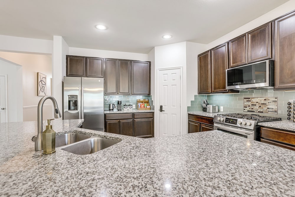 Golf, Bike, Fish & More: Family Getaway in Katy