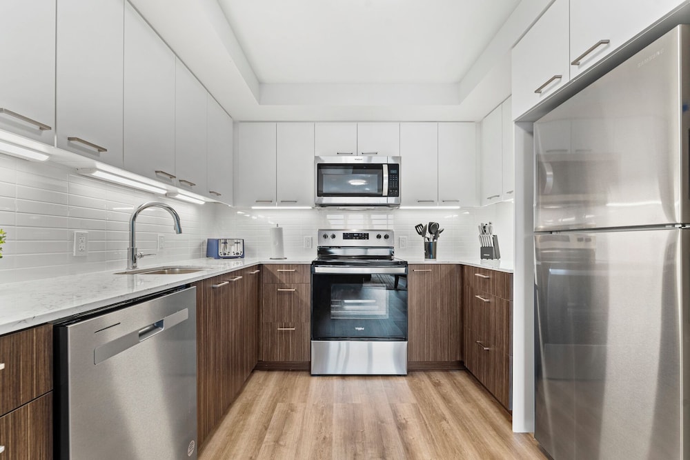 Furnished Apts near Harvard Stadium