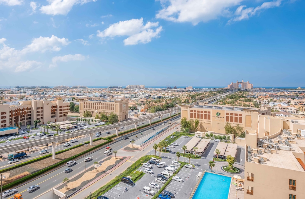 Spacious 2BR Marina Residence 4