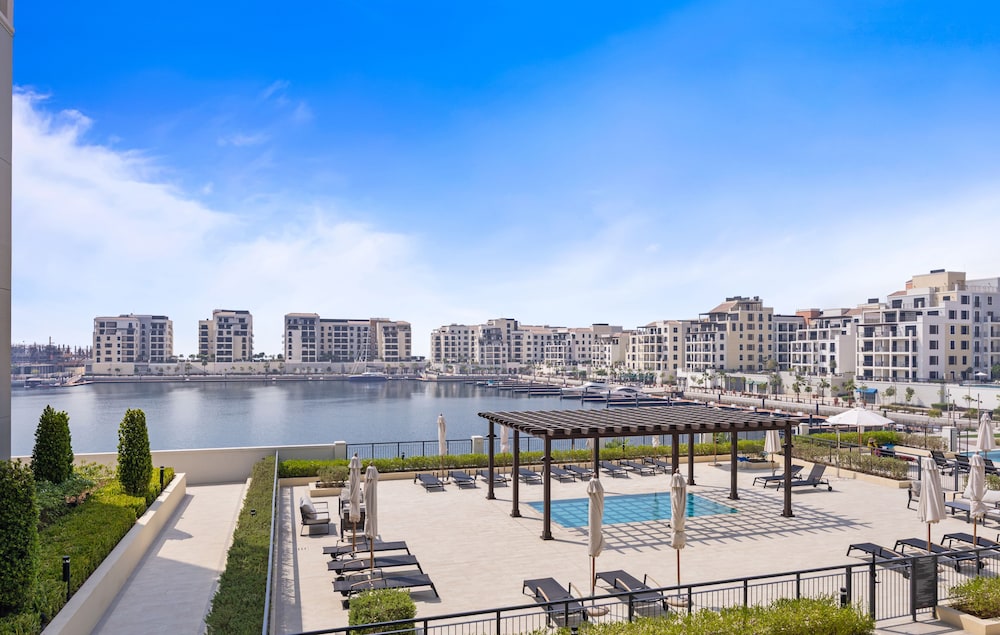 Boho Bayfront 1BR La Sirene Seaport View