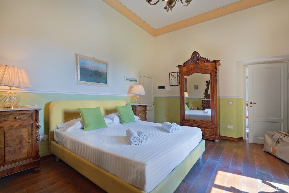 Ape Rosa Relais