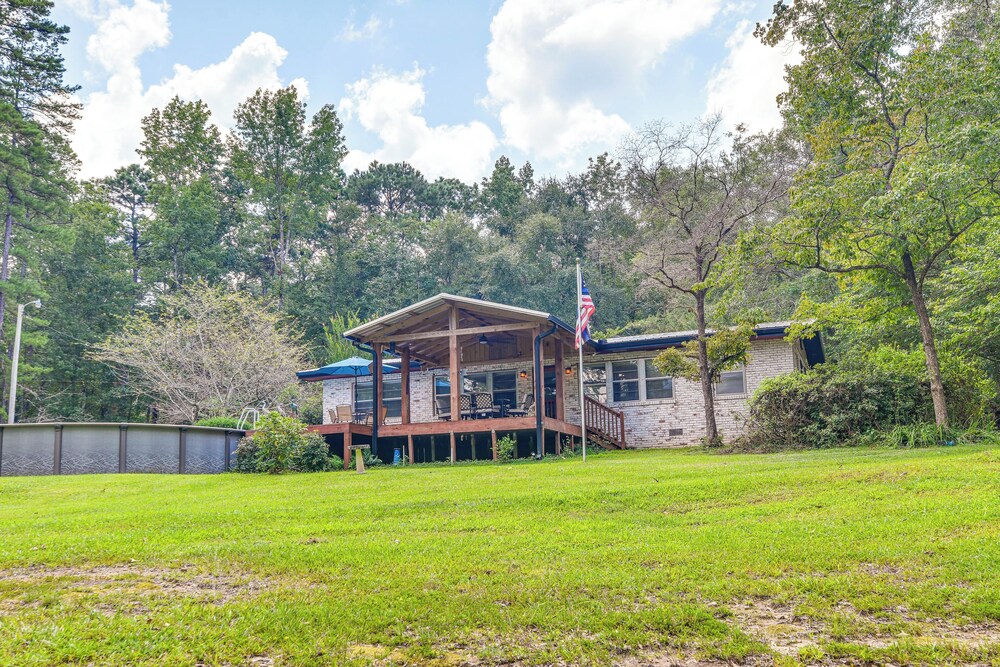 Pool & Deck: Pond-view Getaway in Newnan!