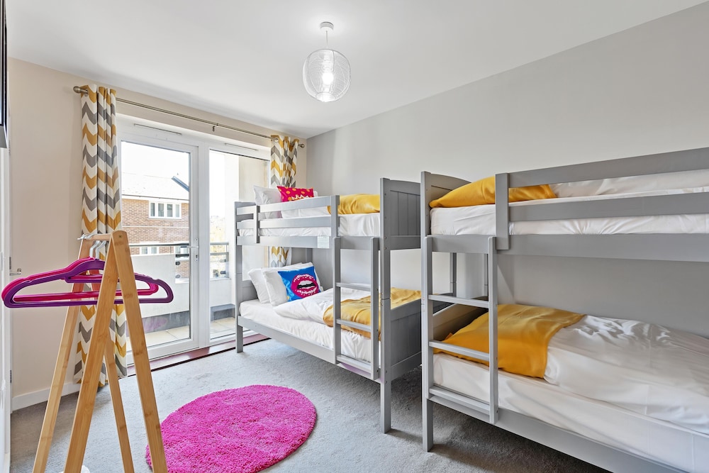 Brighton's Best BIG House 2 | By My Getaways view 2
