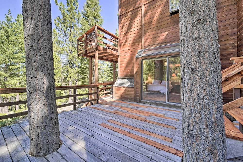 Lake Tahoe Vacations - Unique Northstar Resort Cabin w/ Woodsy Deck - Property Image 11
