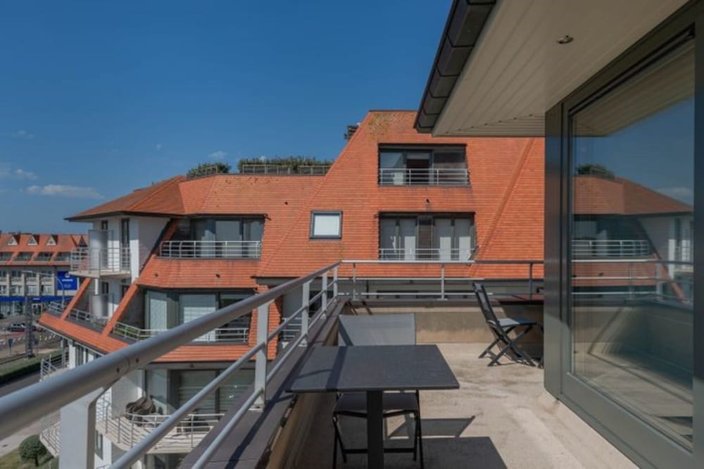 Apartment Near De Panne Beach