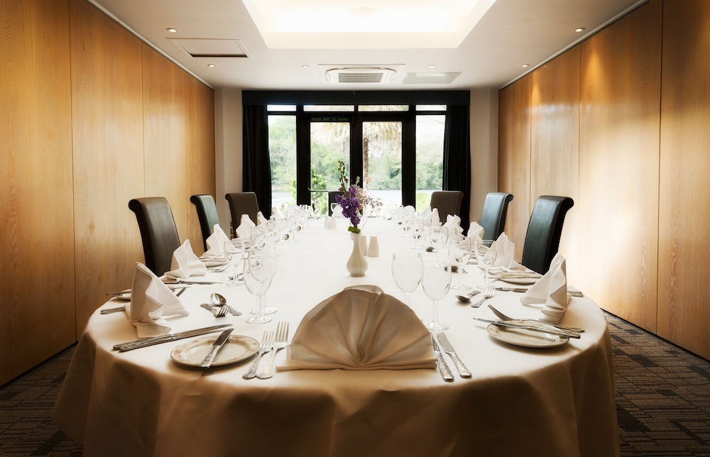 Farnham Vacations - Frensham Pond Country House Hotel  Spa - Property Image 7