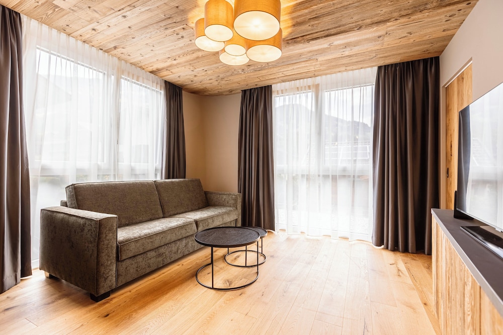 Zillertal Suites Fügen by ALPS RESORTS
