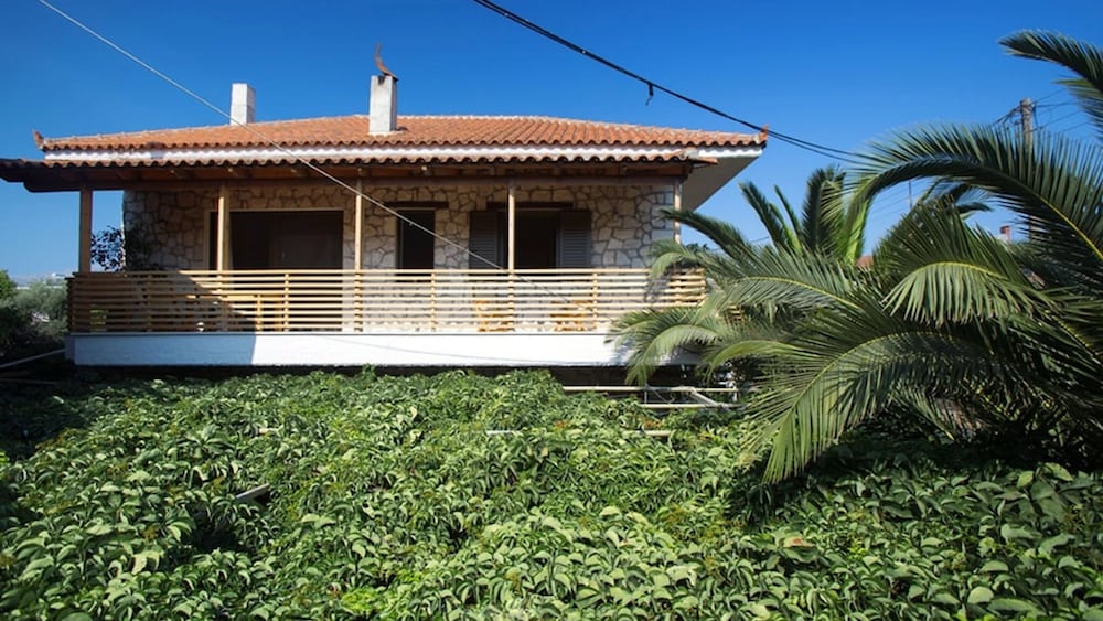 Ikia Luxury Homes Eco photo 3