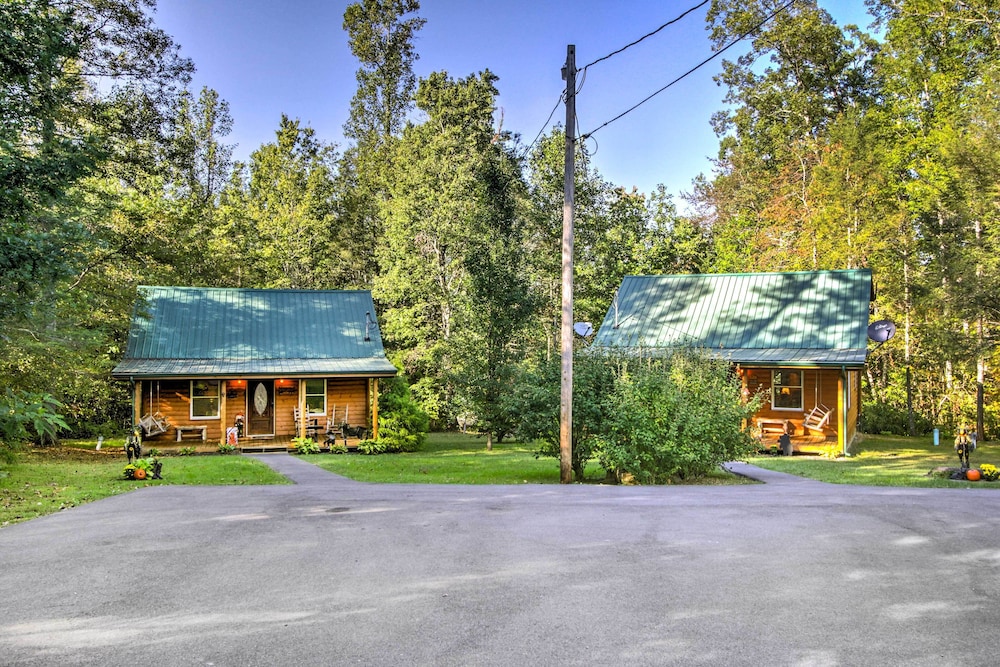 Porch & Fire Pit: Rustic Log Cabin in Smokies! view 5