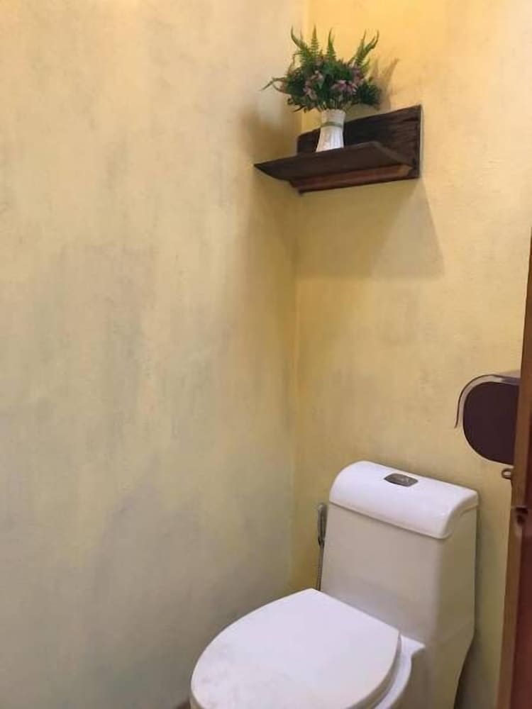 Copa Lanta Guesthouse