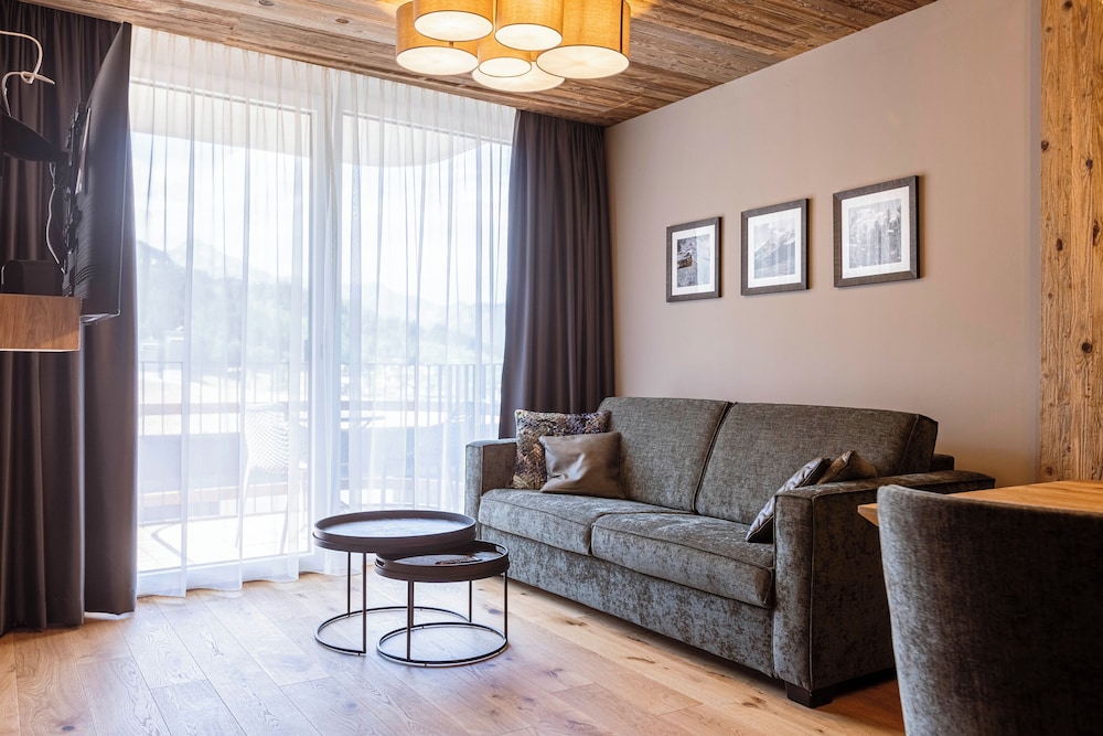 Zillertal Suites Fügen by ALPS RESORTS