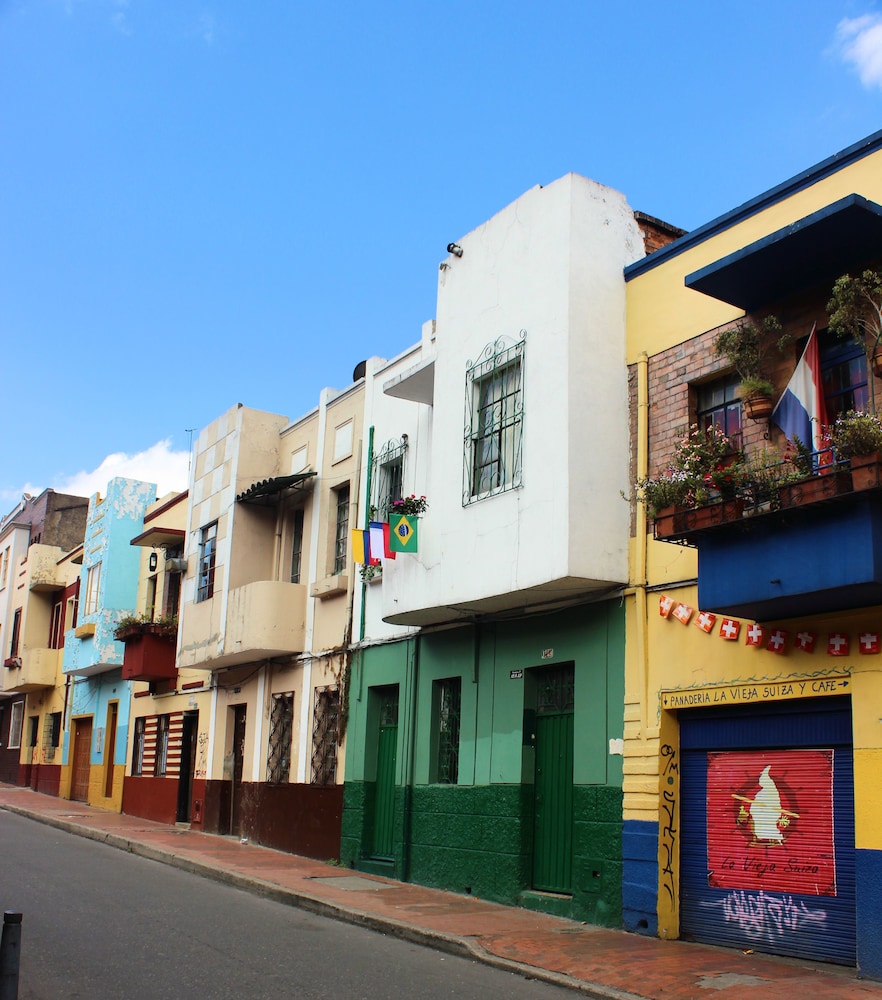 Local Hostel - Property Image 2