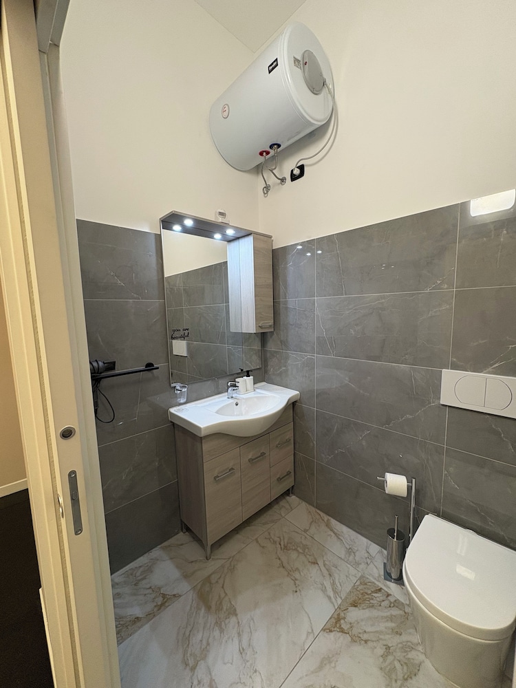 The Central Rock Inn camere con bagno privato self check in