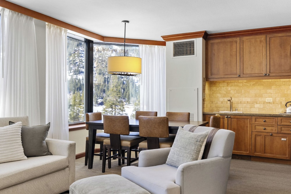 Valley View Condo w/ Resort Amenities
