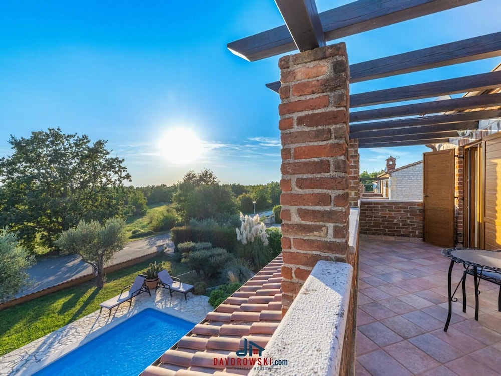 Villa Paradijs 24 view 5