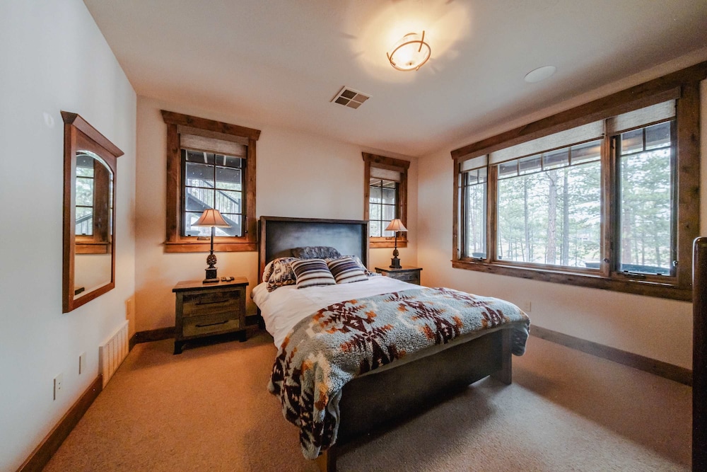 Wilderness Club Chalet