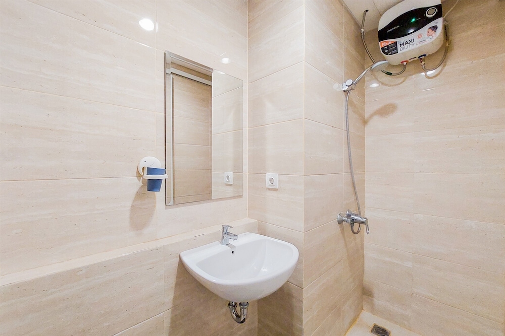 Cozy Living Studio Apartment Springwood Residence Tangerang