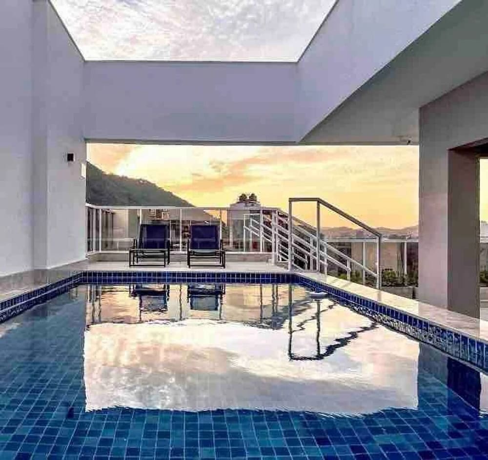 Studio Royal Av Itamar Franco Piscina