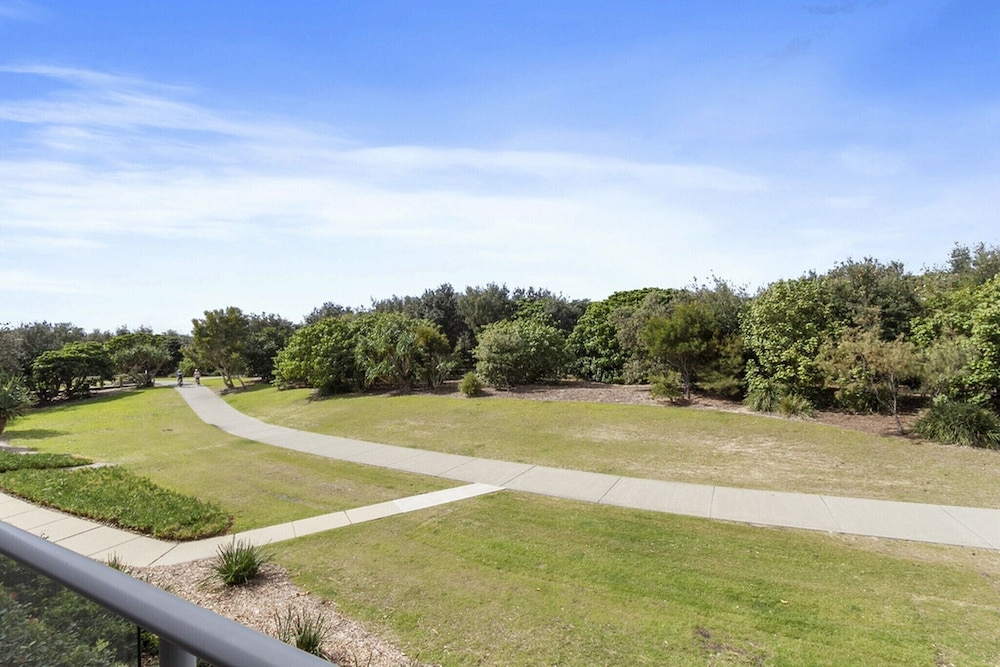 Luxury Apartments on Bells Boulevard
