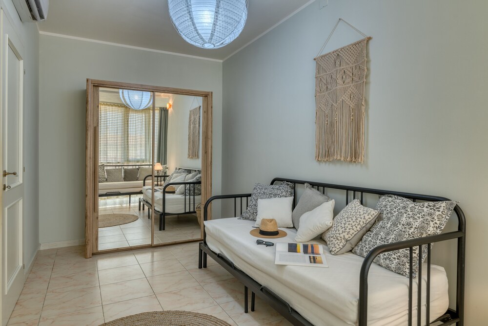 IzzHome Atmosphere view 5