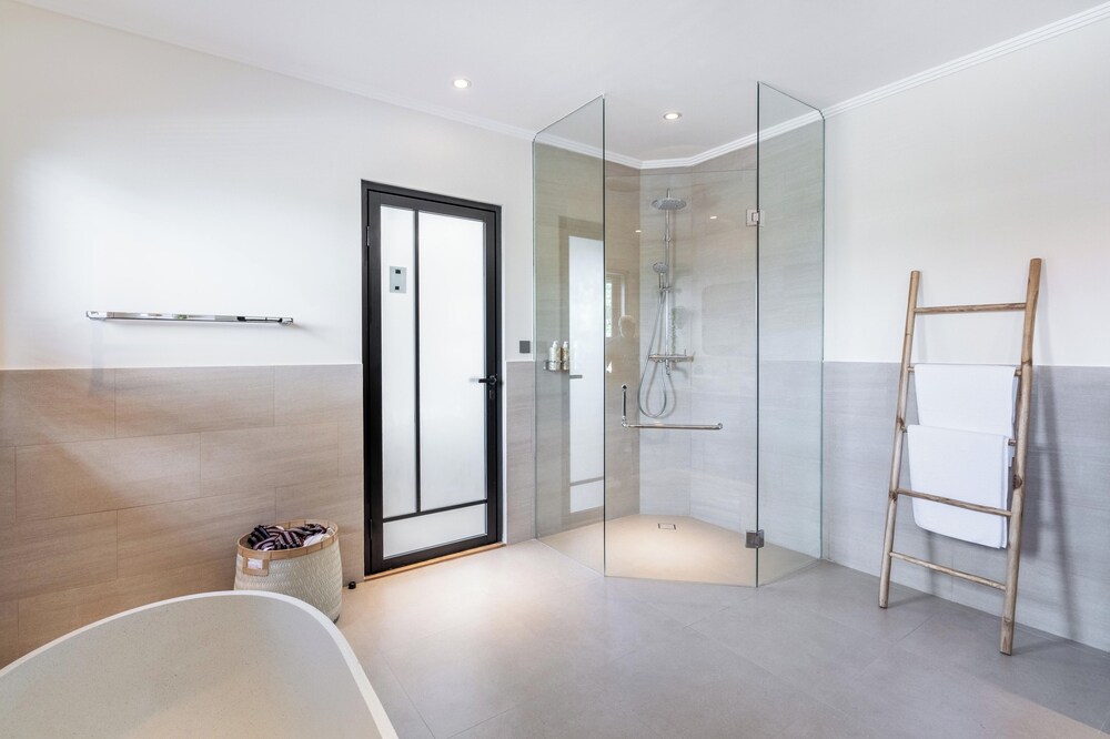 Oasis Residences - Serene Sanur Sanctuary, Modern Comfort Meets Nature