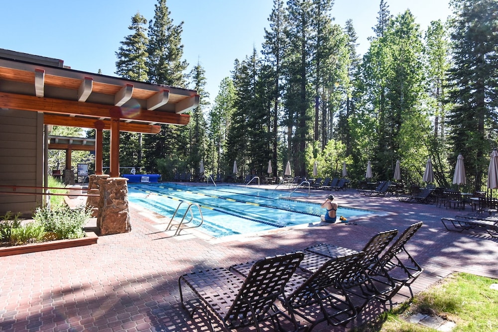 Lake Tahoe Vacations - Northstar Village 215 - Property Image 2