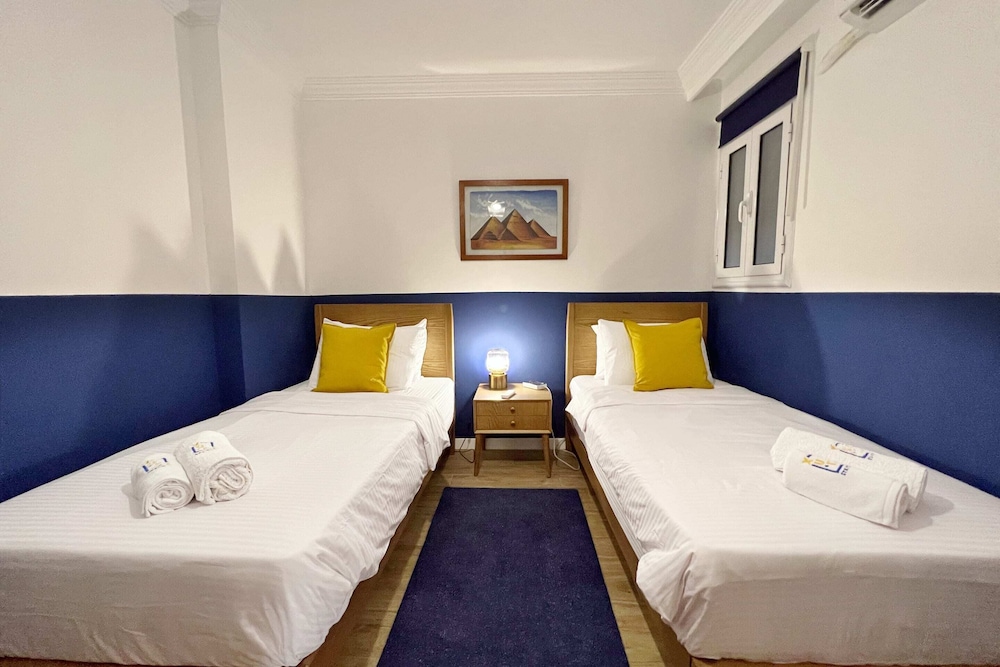 Xuru Stays I Spellbinding 2 BDR Apt. At The Giza Pyramid's Doorstep
