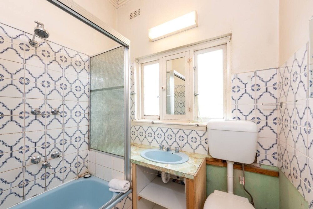 3 Bedroom Unit in the Heart of Beautiful Northcote