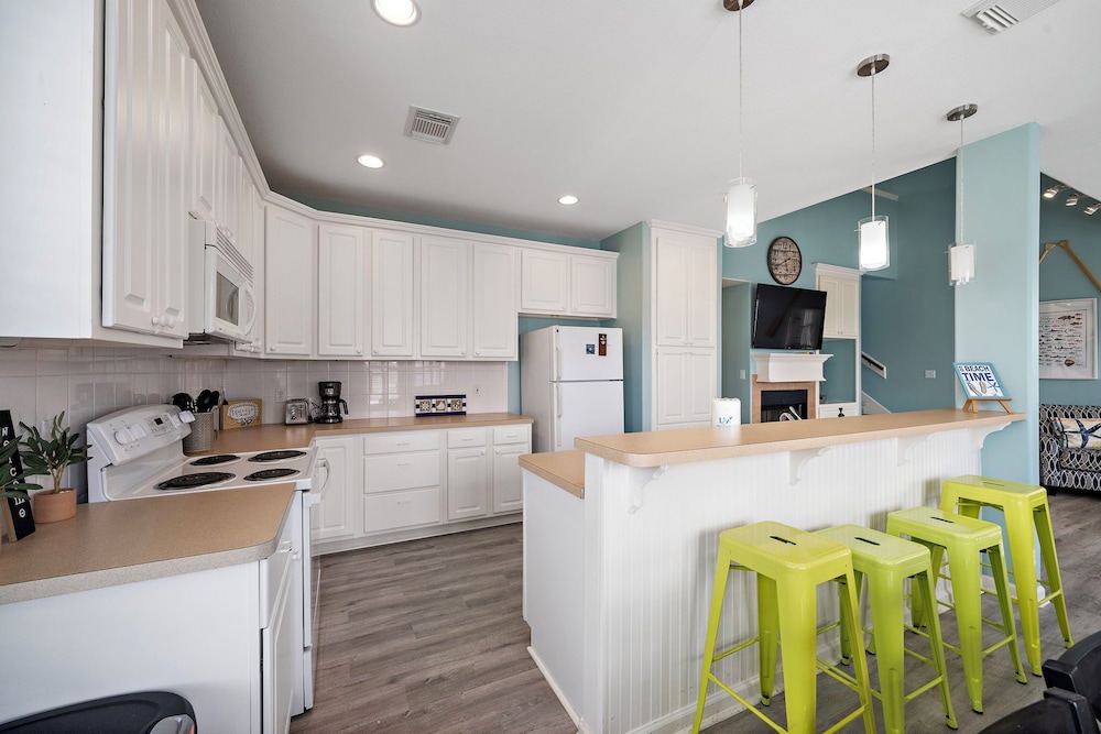 The Krusty Krab by Ryson Vacation Rentals