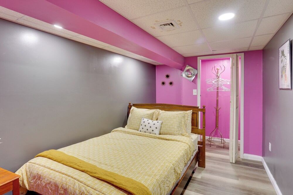 9 Mi to Midtown: Convenient Harrisburg Apt