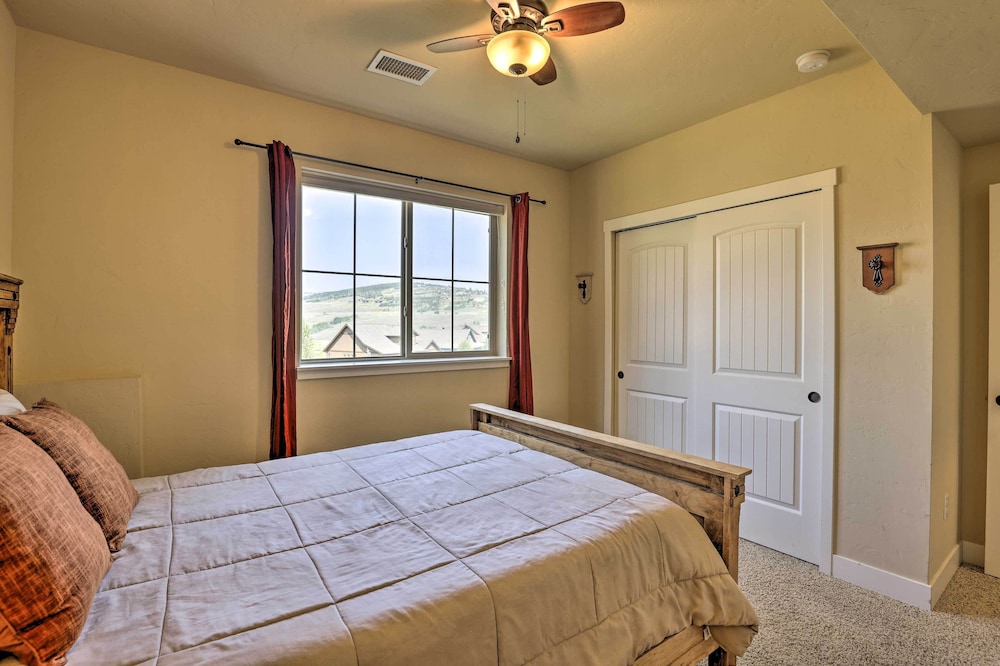 Deluxe Granby Ranch Hillside Home: Private Hot Tub