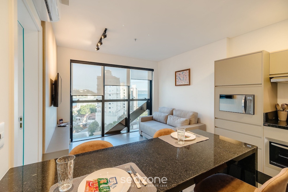 MHF II Apts Variados em Prédio com Vista para o Mar em Itapema