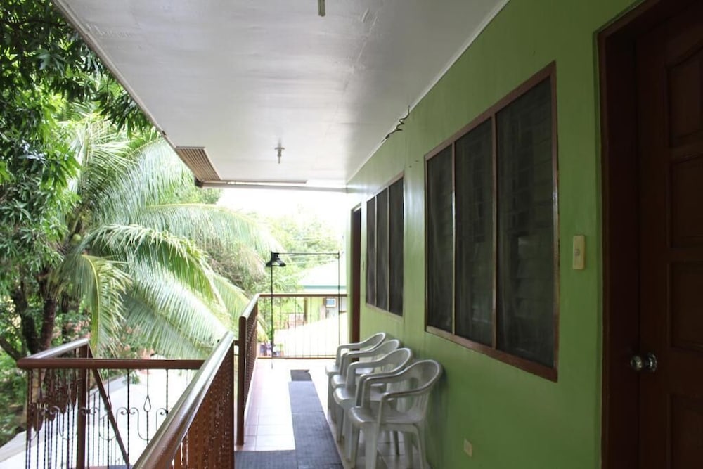 Coron Village Lodge