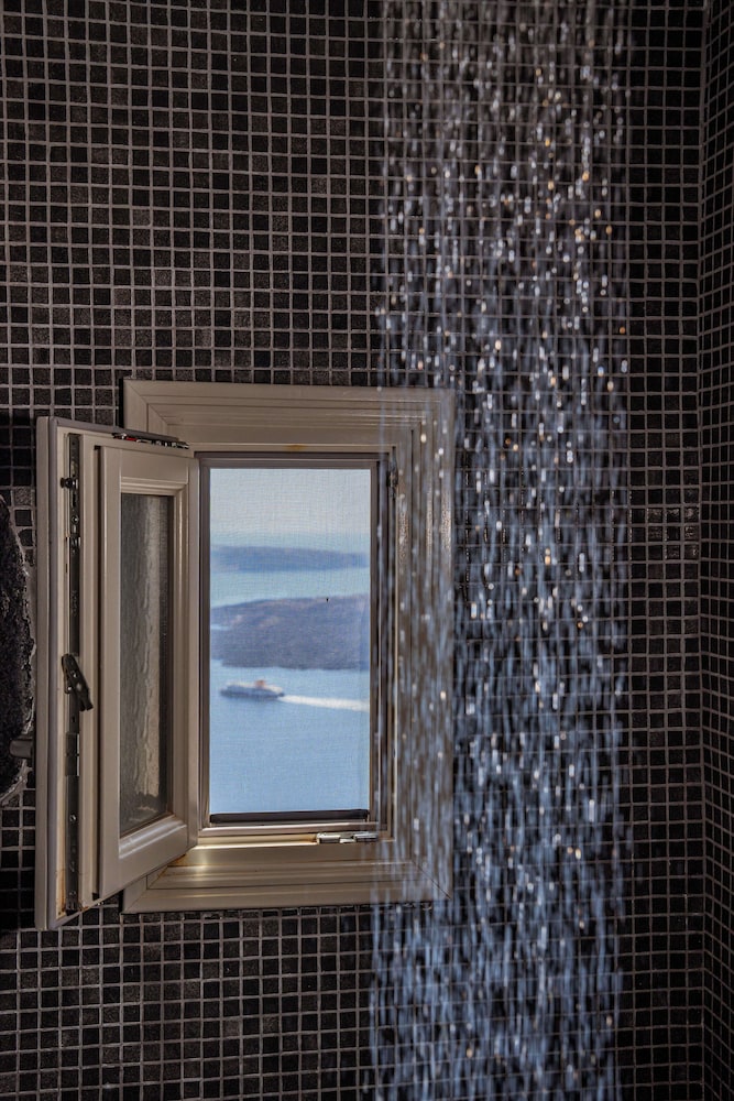 Mardanza Krokos Suites