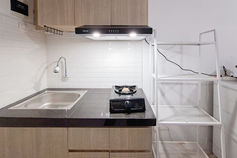 Minimalist Studio At Urbantown Serpong Apartment