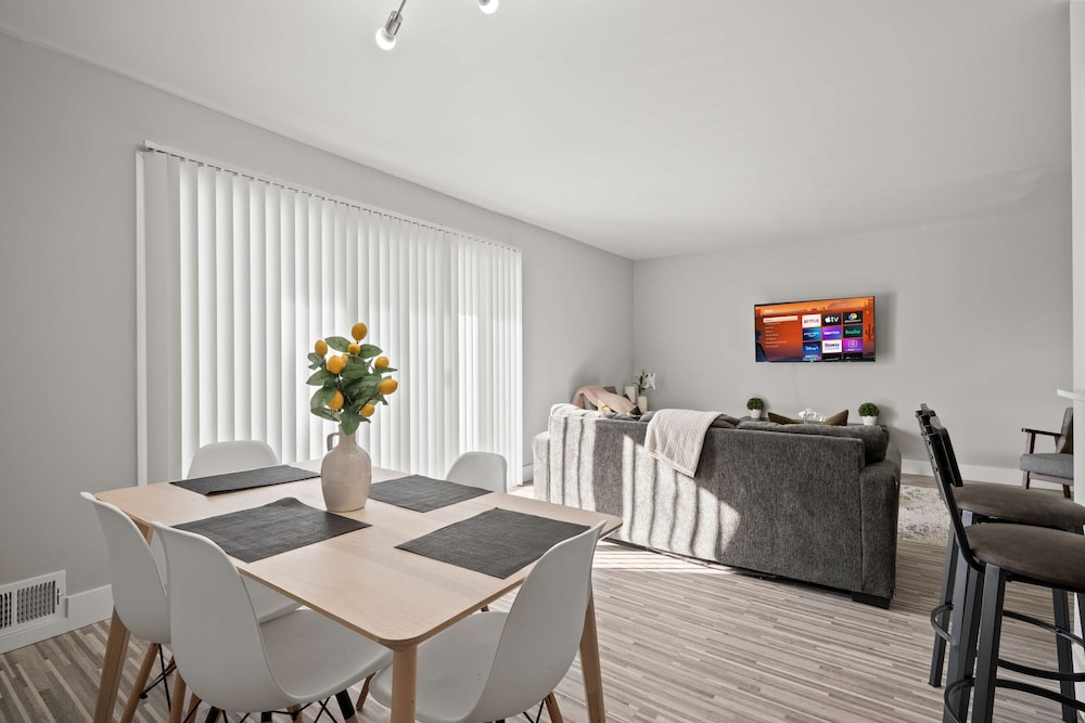 A Unique 2BR 2BA Stay